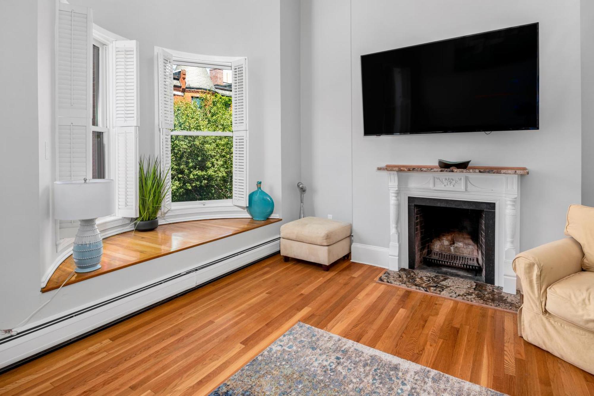 Brownstone Townhouse In Fenway Appartement Boston Buitenkant foto